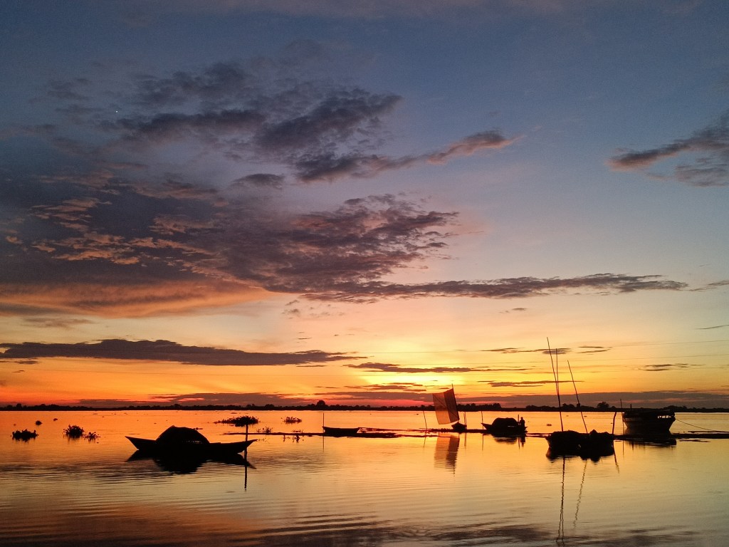 This image is used to describe the Sunset